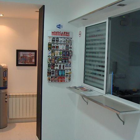 Hostal Jq Madrid 1 Екстериор снимка