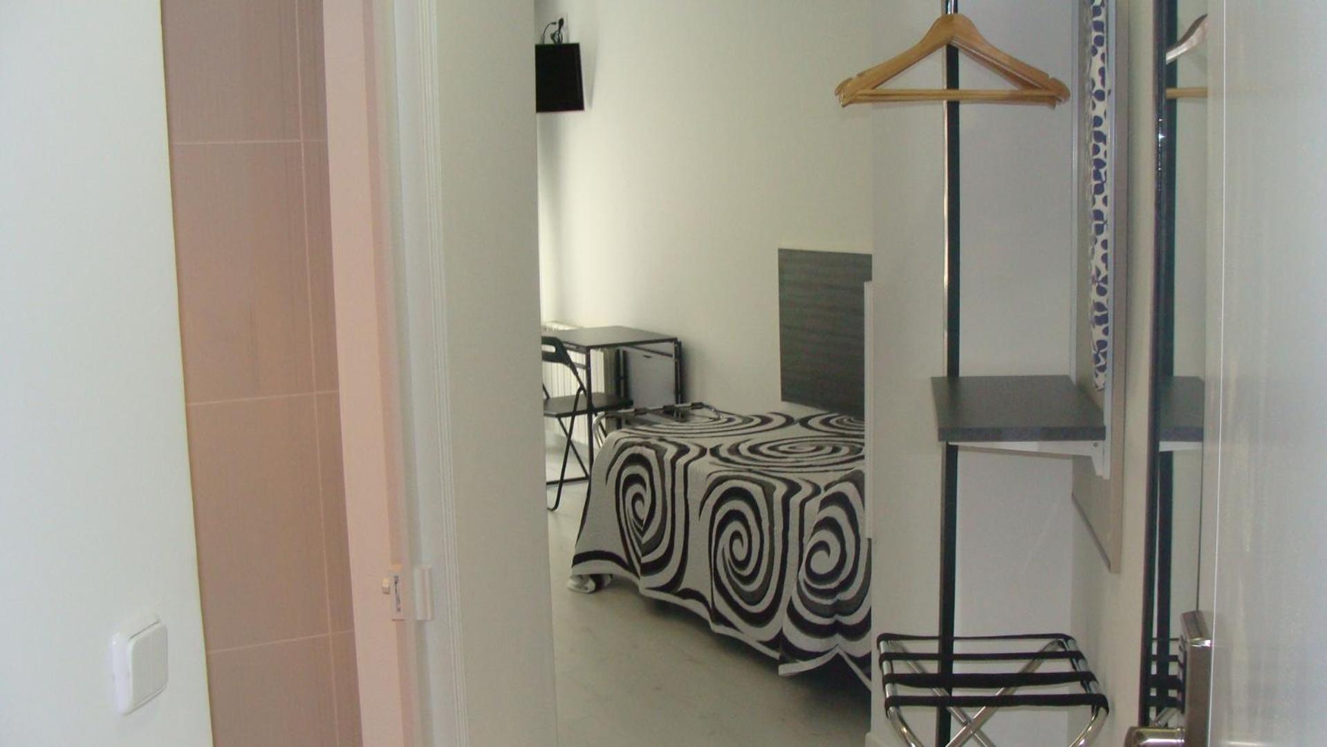 Hostal Jq Madrid 1 Екстериор снимка