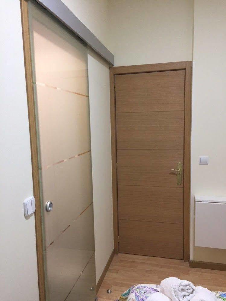 Hostal Jq Madrid 1 Екстериор снимка